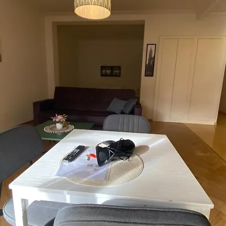 Apartment Large 7 Minutes Walking To Train Station Lausanne