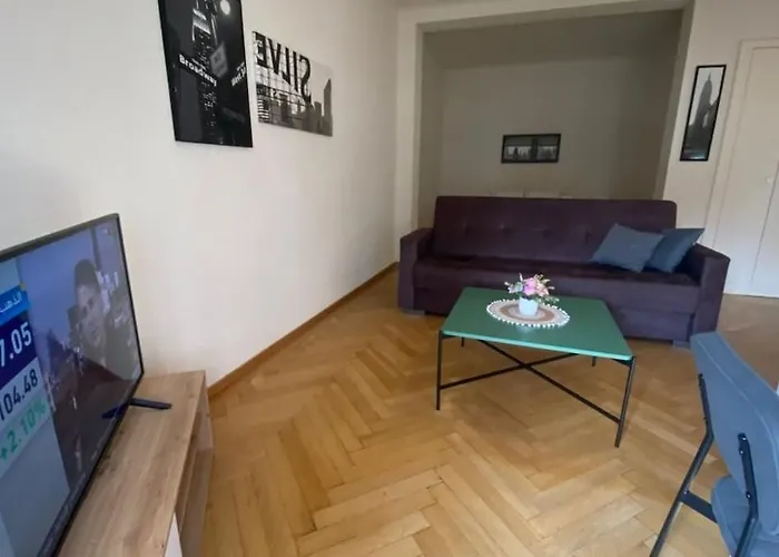 Appartement Large 7 Minutes Walking To Train Station *